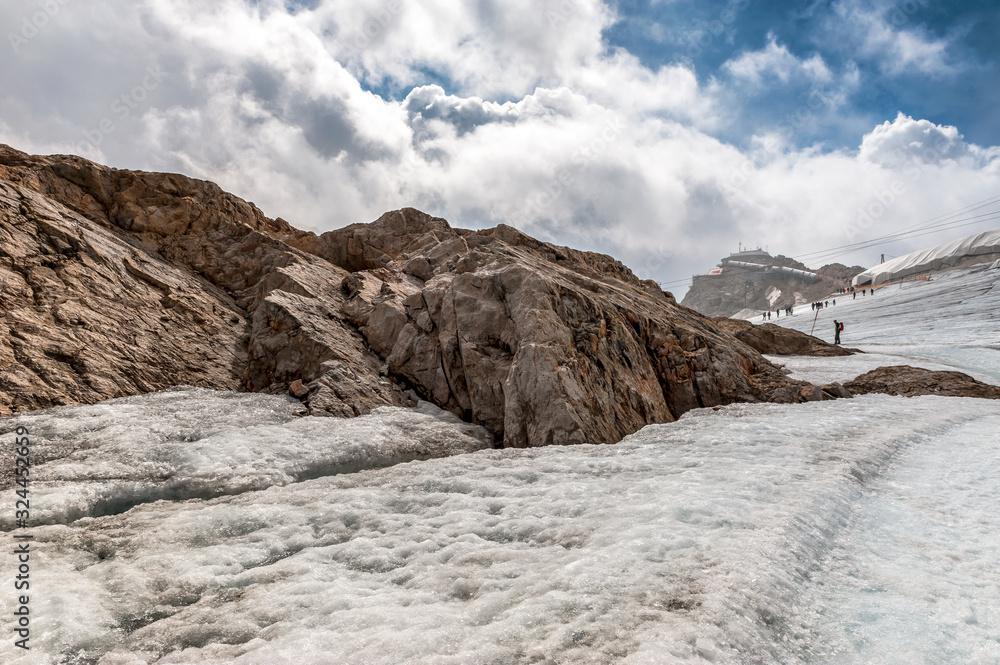 Fototapeta premium Dachstein glacier in September. Austria