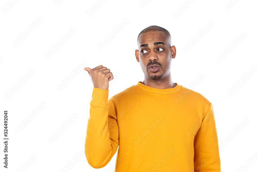 Afroamerican guy wearing a yellow jersey