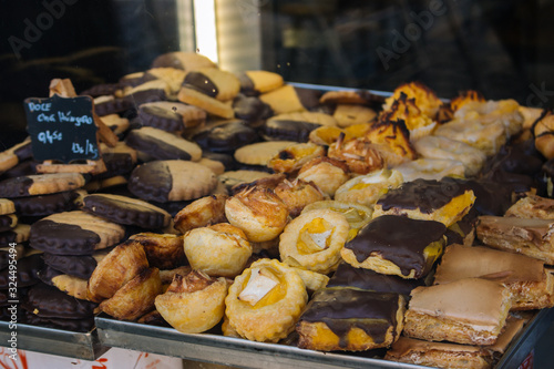 Billede på lærred Tasty cakes and pastry in Portugal