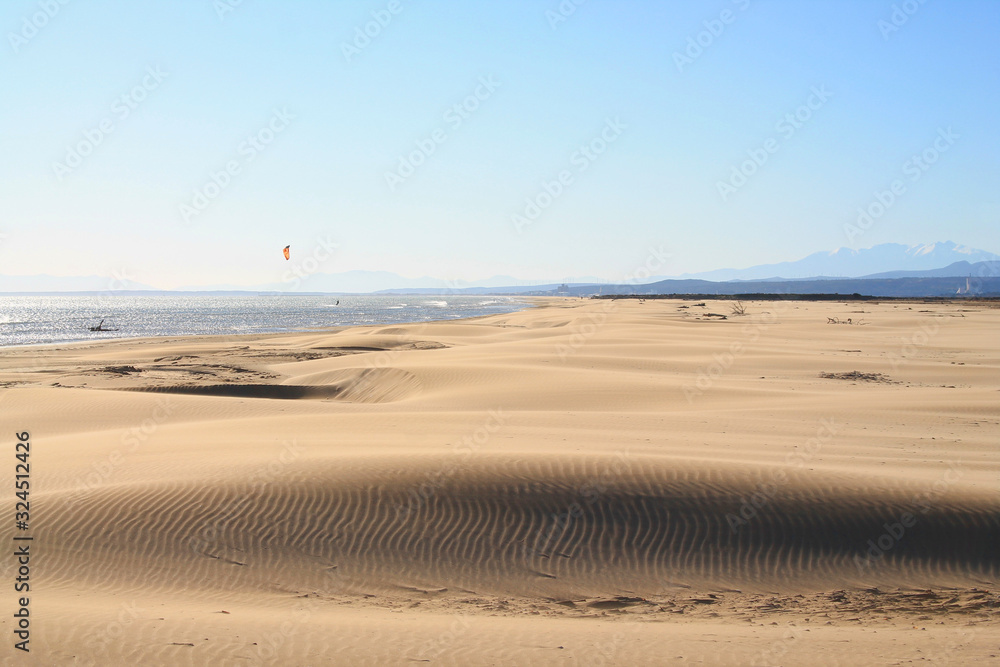 Φωτογραφία The Amazing sandy beach in Gruissan in the Aude department, France
