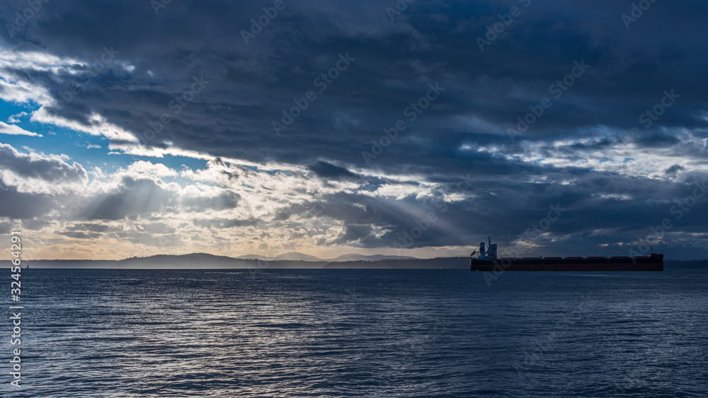 Obraz premium Seascape with Freighter