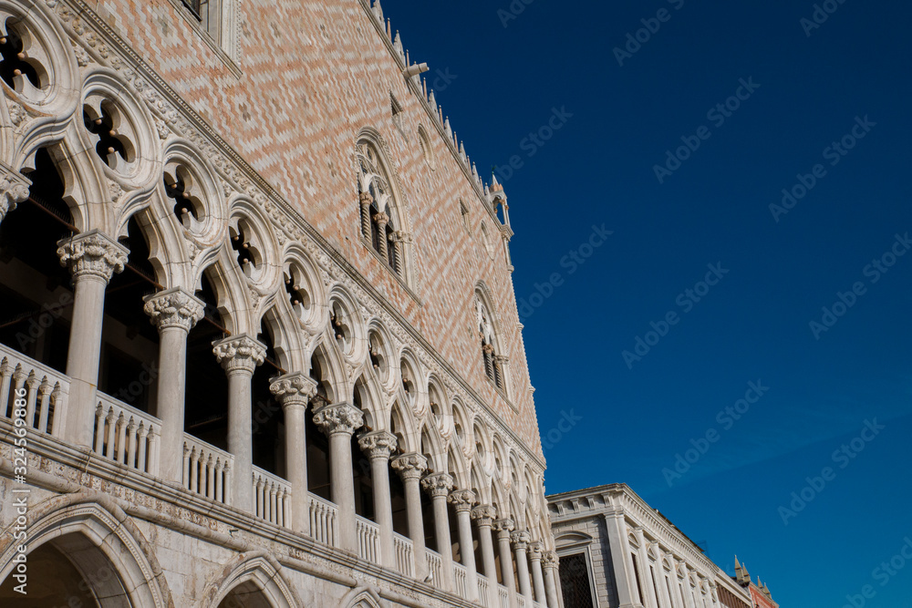 Venecia, norte de Italia. Vistas y detalles de Palacio Ducal.