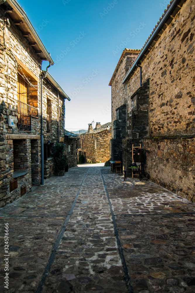 pueblos de piedra negra, visita turistica, turismo rutal guadalajara