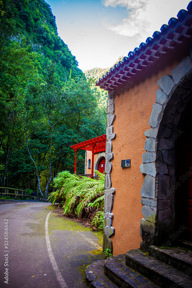 Fototapeta premium House in mountains