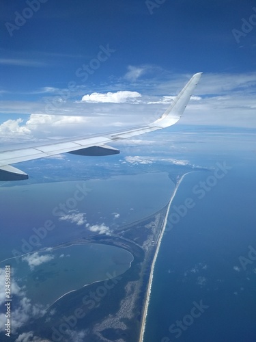 Vista del cielo desde un avión 