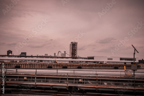 Skyline in the city 4 © JeanMarie
