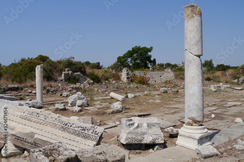 Türkei Side antike Römerstadt Säulen Säulenallee
