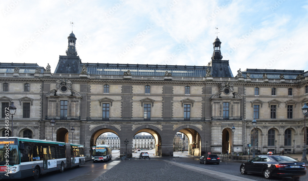 Paris, France : le palais du Louvre, musée.