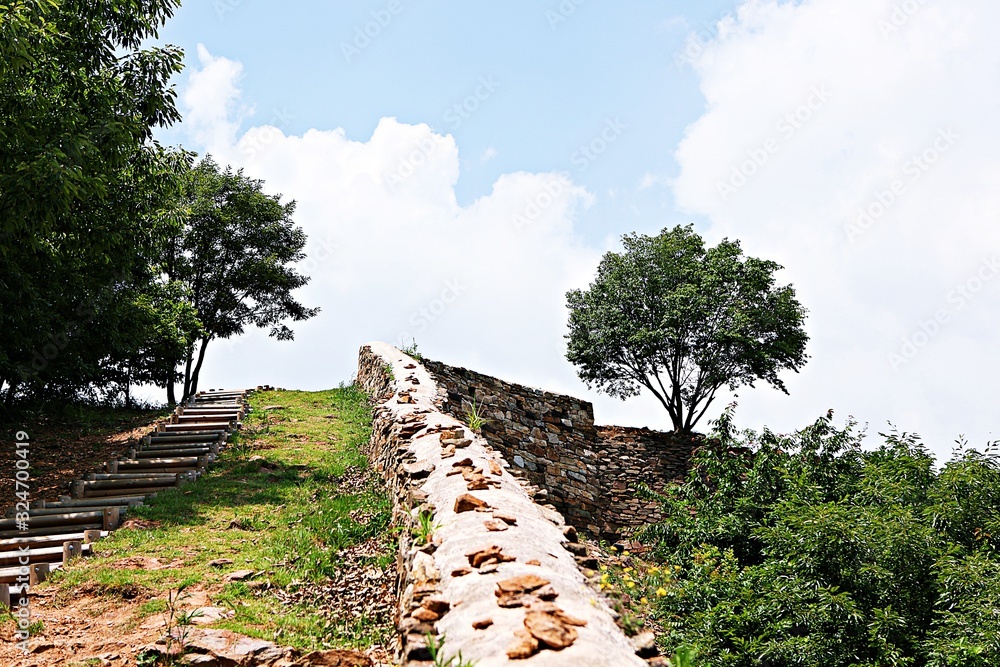 Fototapeta premium 전등사둘레길입니다