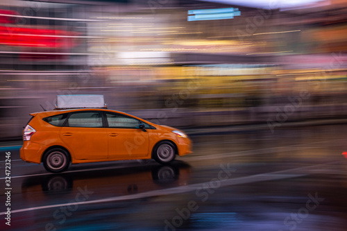 a panning taxi © Elisa