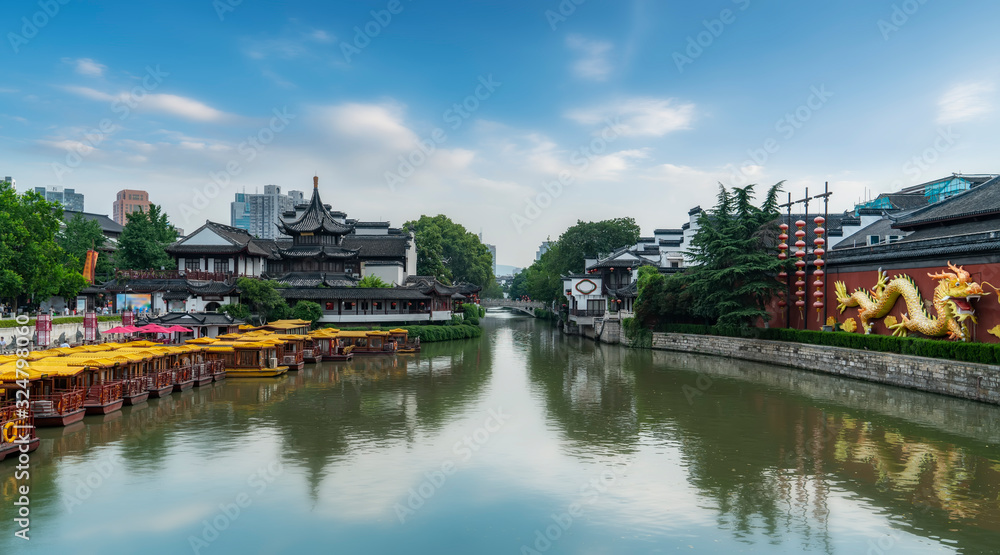 Ancient architectural landscape of Qinhuai River in Nanjing Fuzi Temple.. Ancient architectural landscape of Qinhuai River in Nanjing Fuzi Temple..