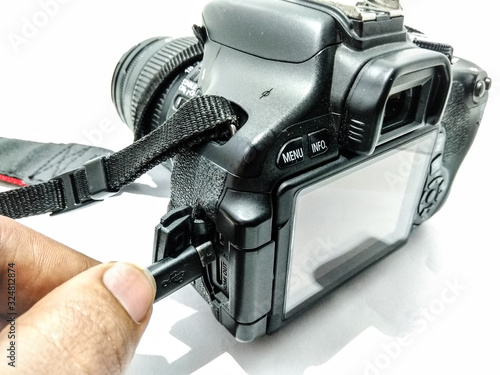 A picture of usb cable in dslr camera
