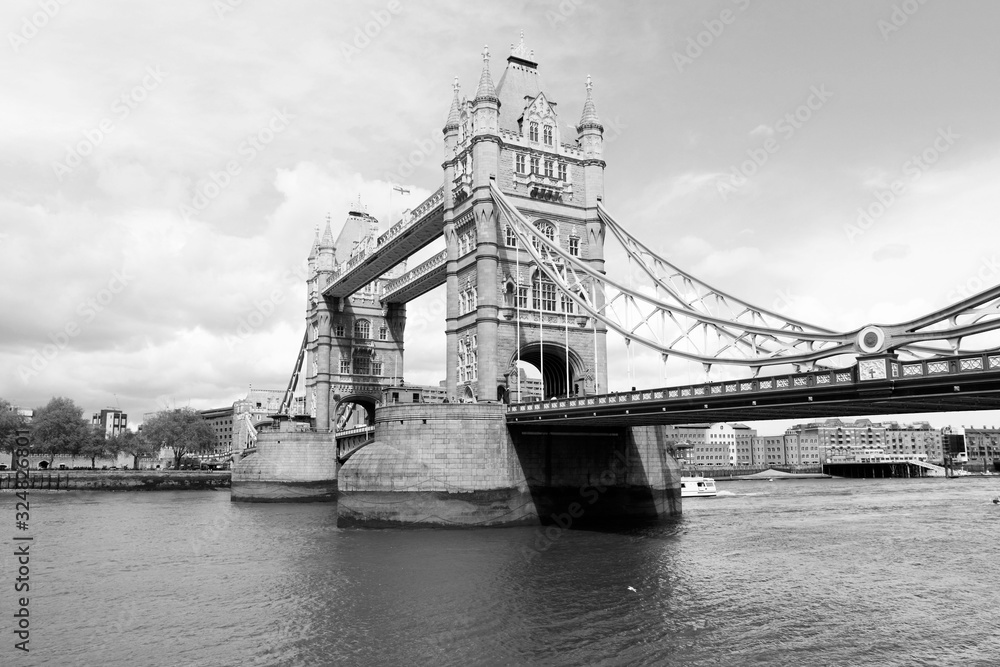 Obraz premium Tower Bridge. Black and white retro style photo.