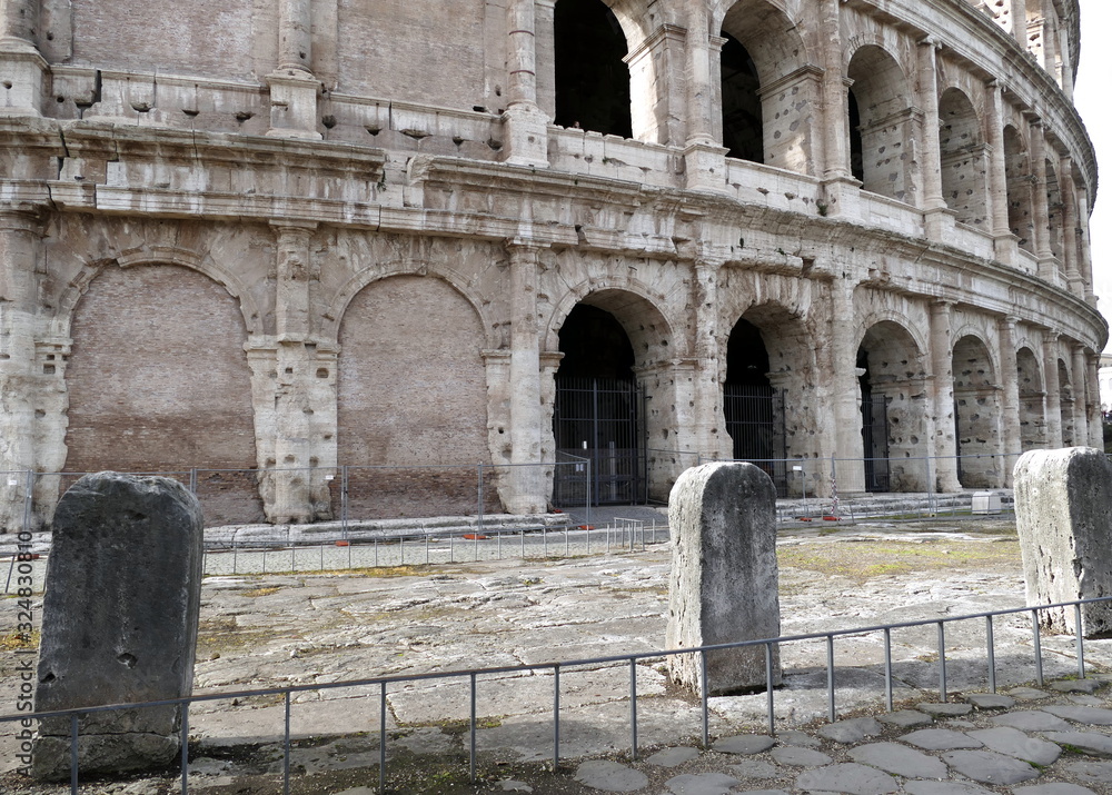il colosseo,anfiteatro flavio,roma,italia