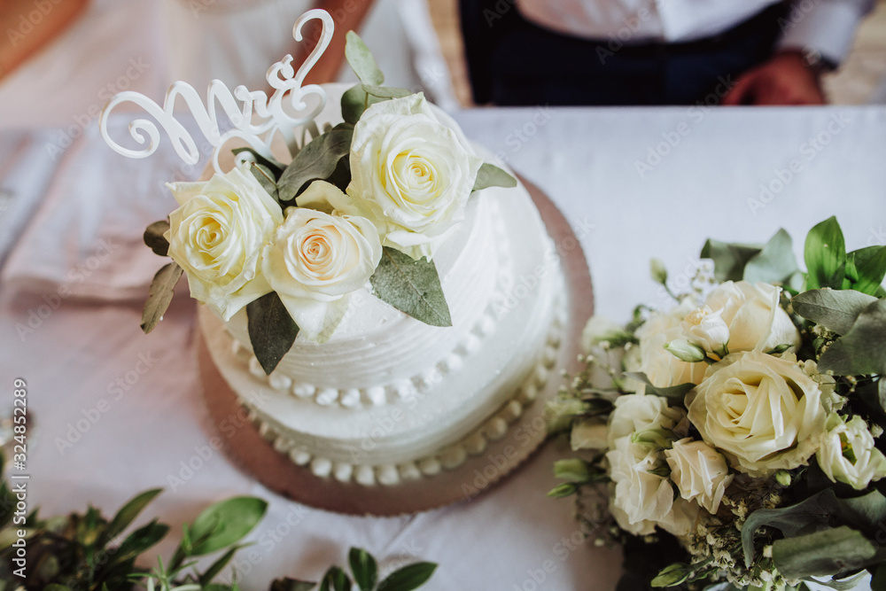 wedding cake with roses wedding cake with roses