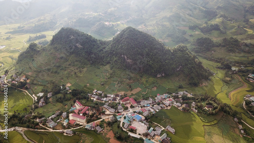 Núi đôi Sín Chéng