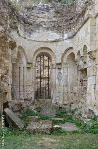 ruines d'une église