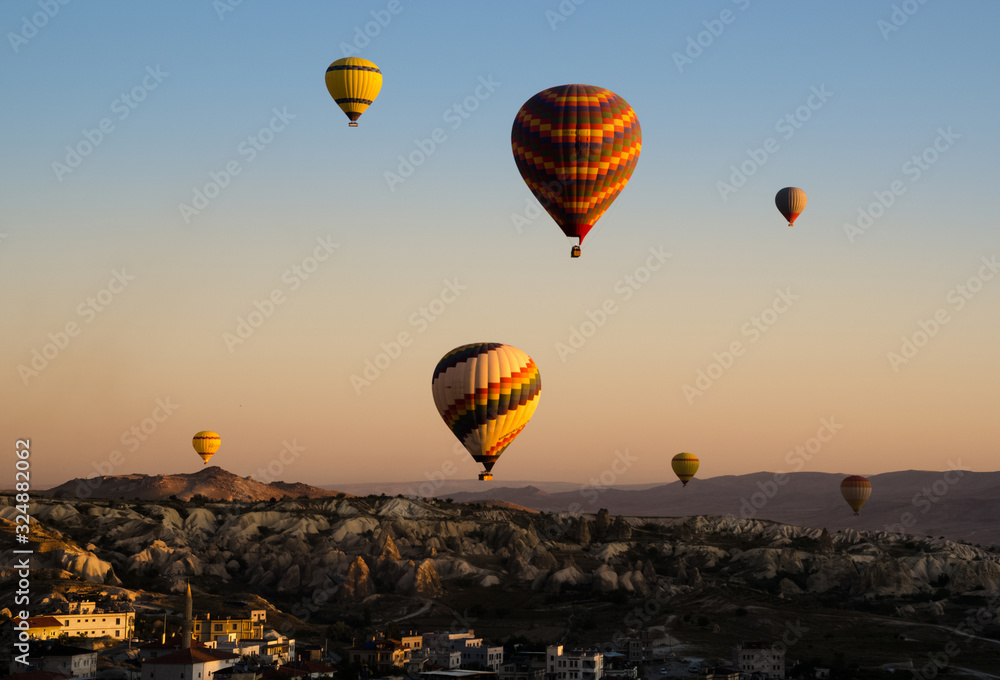 Fototapeta premium Cappadocia Turkey balloons sunrise