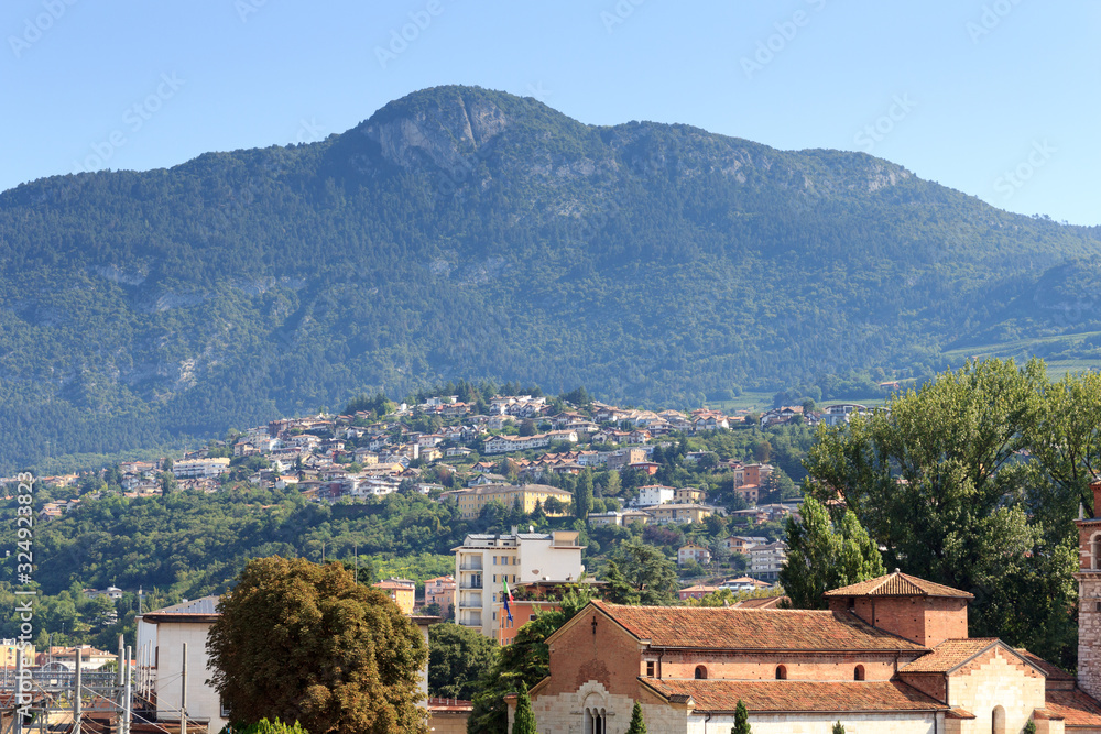 Obraz premium Cityscape of Trento and mountain alps panorama in Italy