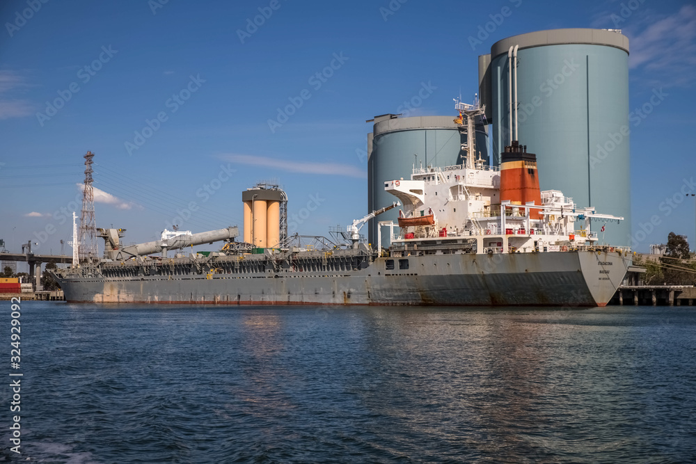 Fototapeta premium cargo ship in the port