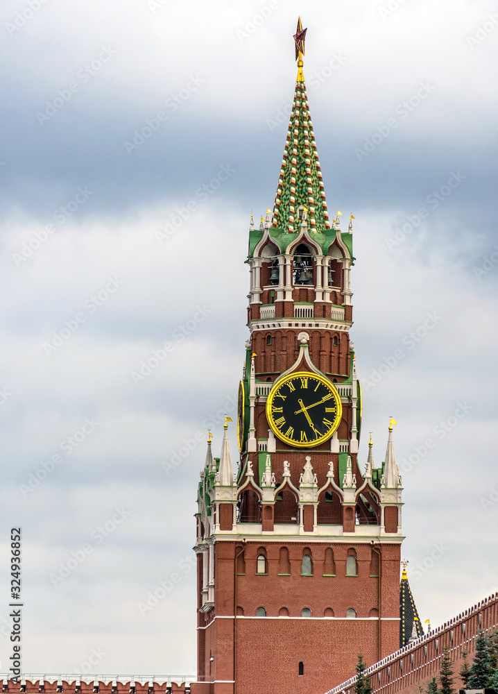 Fototapeta premium Spasskaya tower of the Moscow Kremlin
