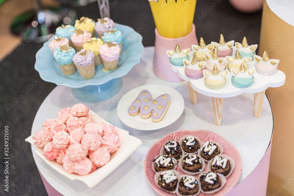 Naklejka premium mesa de dulces