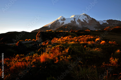 Volcán Cayambe en Ecuador, sud america photo