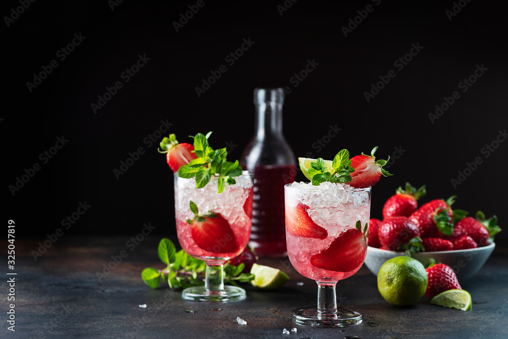Strawberry cocktail Strawberry cocktail