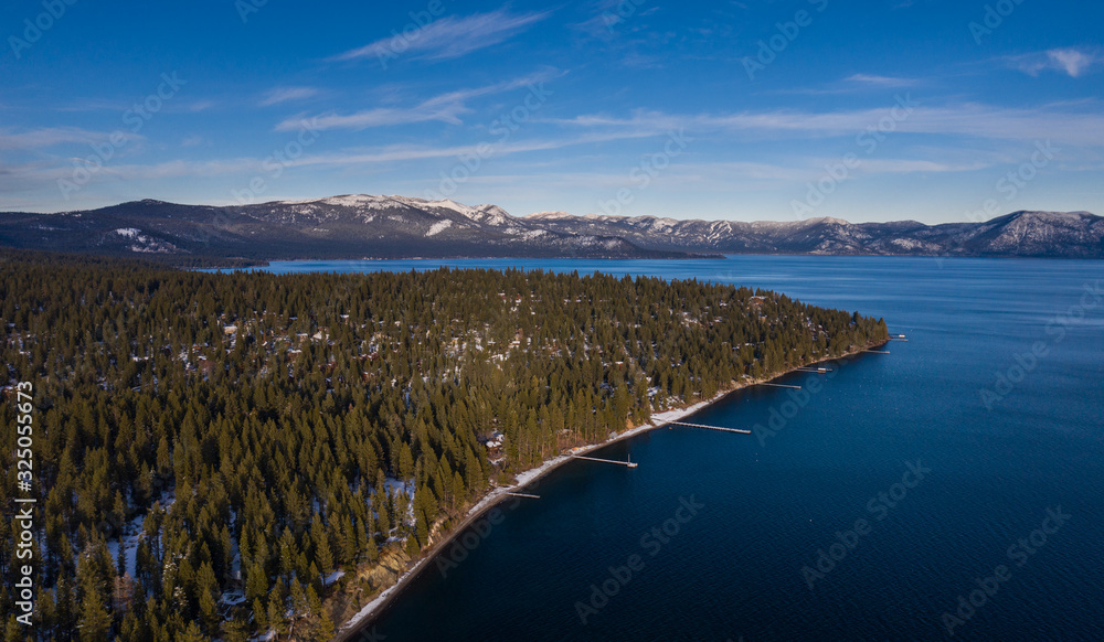 Vue aérienne du lac Tahoe