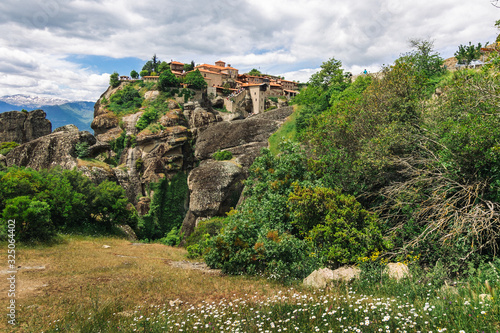 Transfiguration Monastery is the largest and oldest Orthodox monastery in Meteora, founded at the beginning of the XIV century by the monk Athanasius on one of the cliffs of Thessaly near Kastraki.