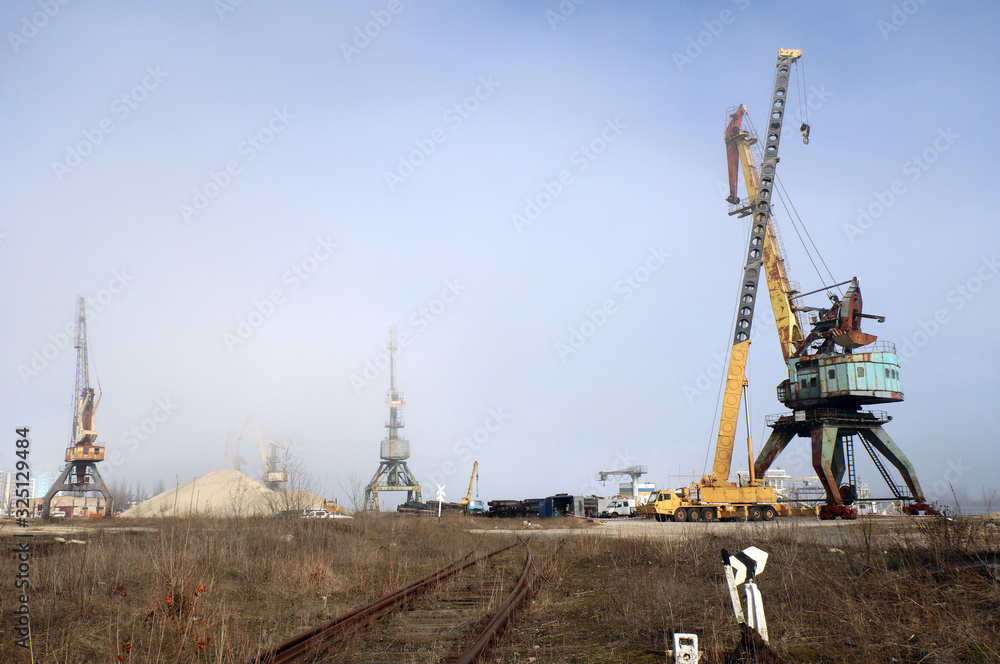 Obraz premium Repair of the port crane. Ukraine, Cherkasy.