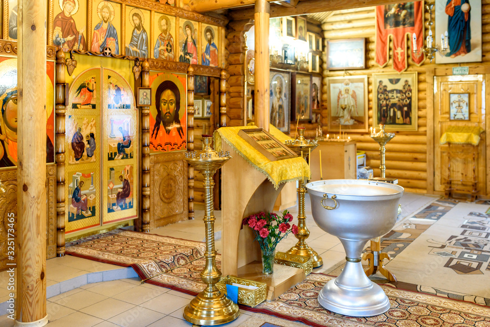 Icons and accessories for the ordinances and rites of the Russian Orthodox Church
