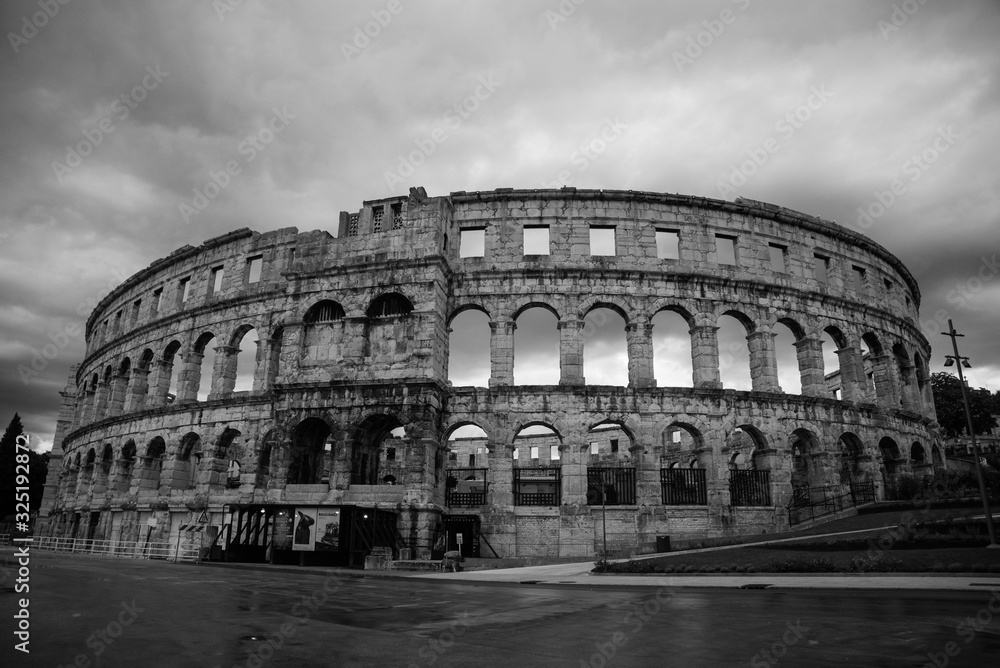 The Pula Arena 4 black and white
