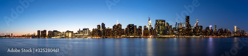 New York, NY/USA - February 22, 2020: New York City Skyline at Night © Ken