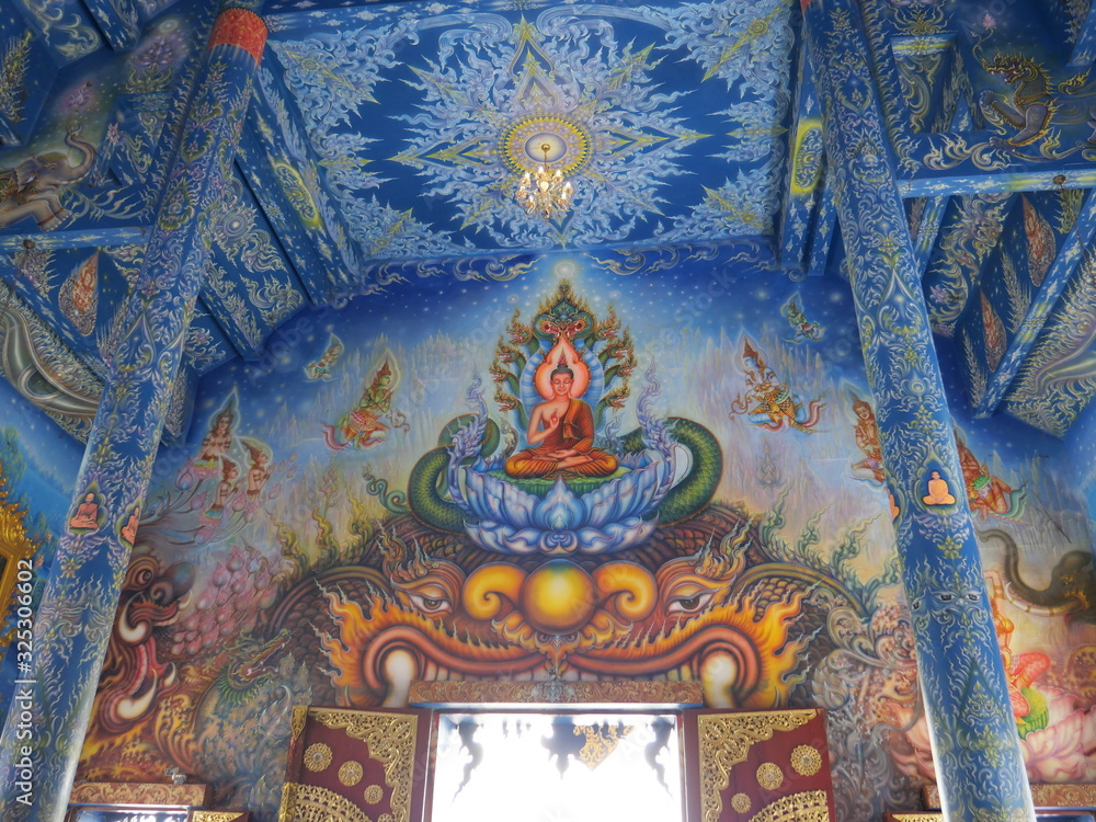 Fototapeta premium Blue Temple (Wat Rong Seur Ten), Chiang Rai. It is one of the most beautiful temples in Thailand and attract many tourists