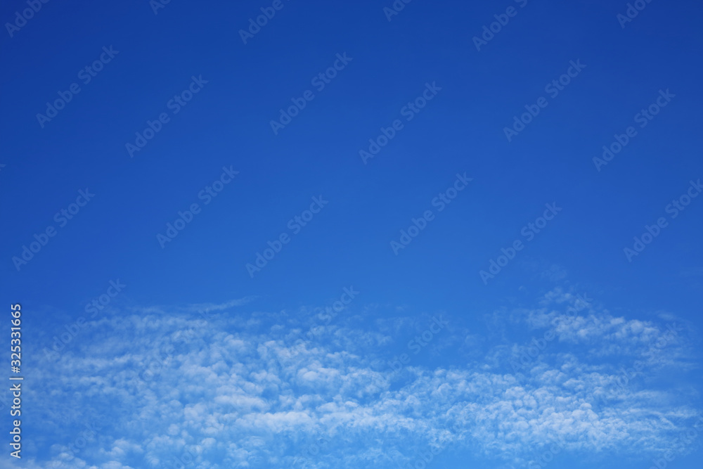 Fototapeta premium air on blue sky, clear weather day background