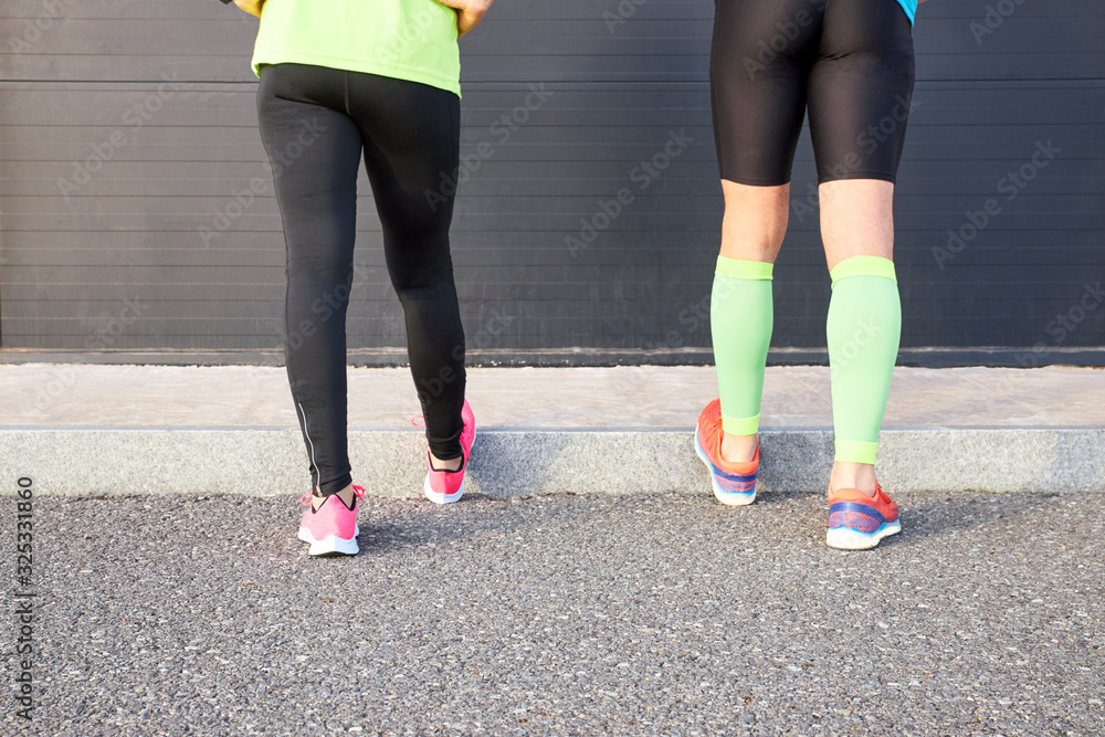 Runners performing running technique to avoid injuries