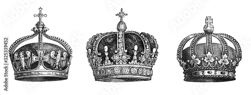 King crown / Engraved antique illustration from Brockhaus Konversations-Lexikon 1908