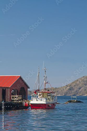 Fischkutter in Bjornevag am Spindsfjorden