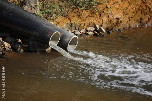 Fotografía water river polluted