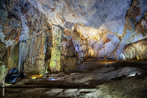 Paradise Cave  Thien Duong Cave   Vietnam. Stolctites and stologmites in a paradise cave at Phong Nha-Ke Bang National