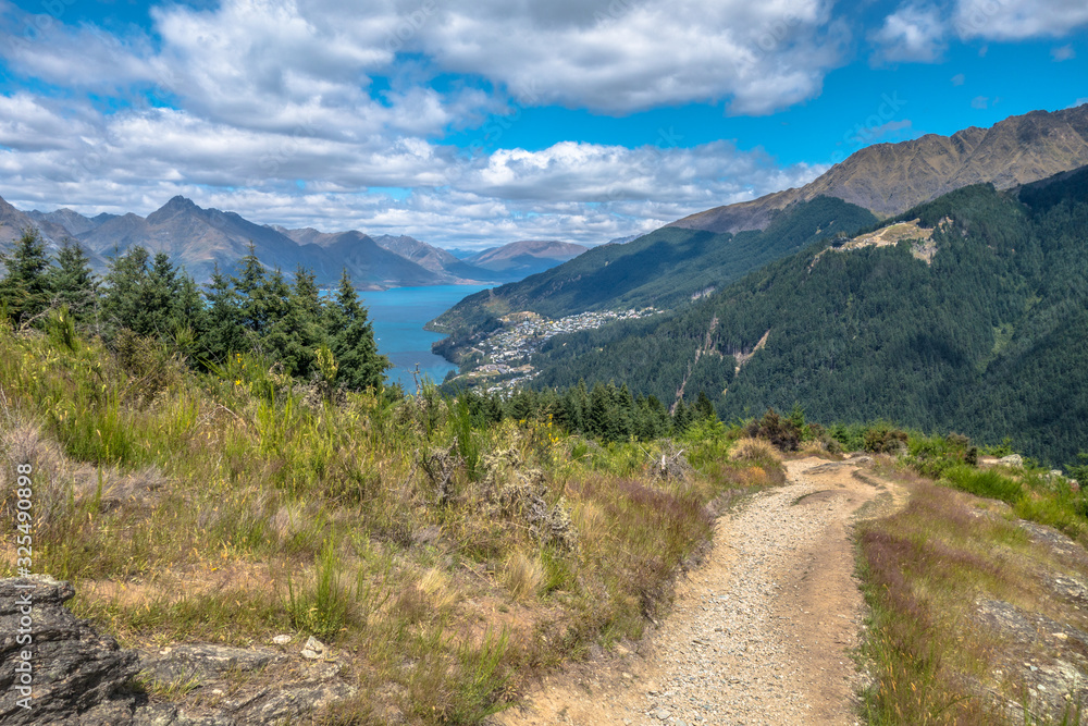 Queenstown Hill Summit hiking trail with view of Lake Wakatipu, New Zealand