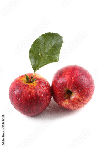 Apples and leaf