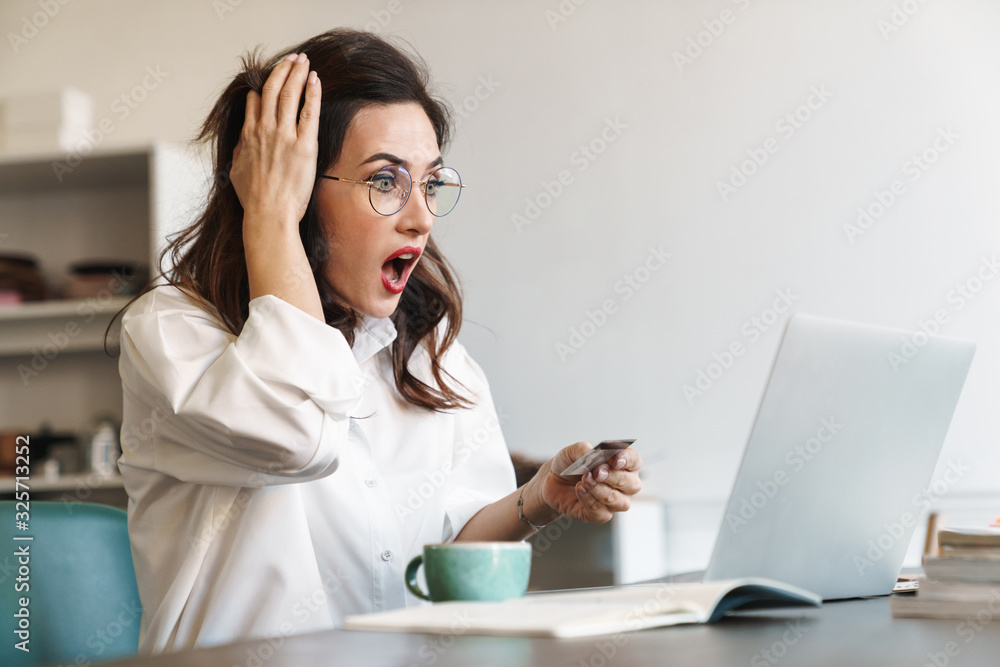 Attractive young brunette businesswoman Attractive young brunette businesswoman