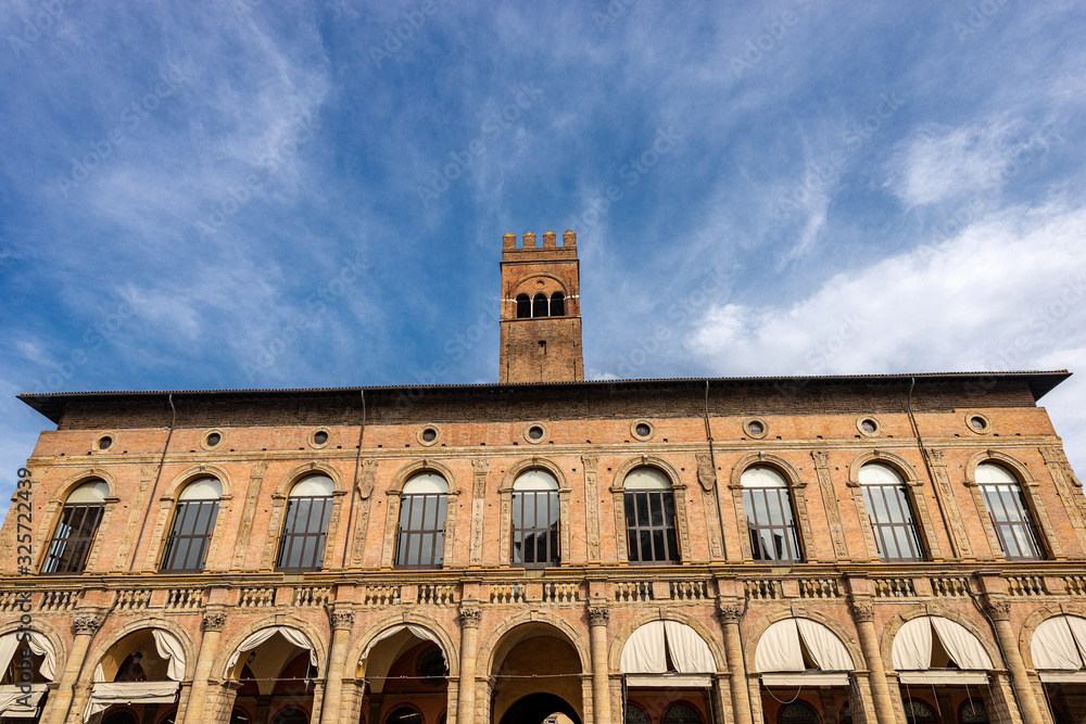 Palazzo Re Enzo (King Enzo) in Piazza Maggiore. Ancient Gothic style palace (1245) in the city center of Bologna, Emilia-Romagna, Italy, Europe