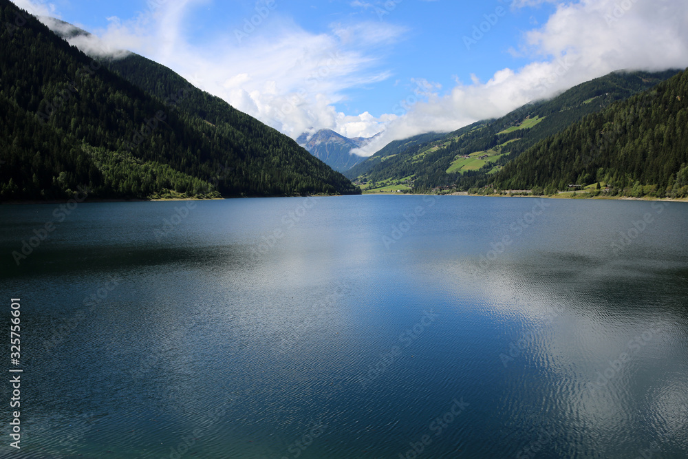 Zoggler Stausee im Ultental. Südtirol. Italien