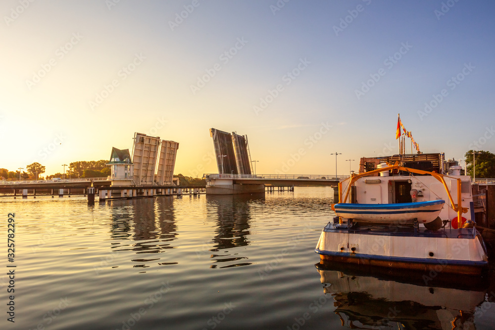 Fototapeta premium Schleibrücke, Kappeln, Deutschland 