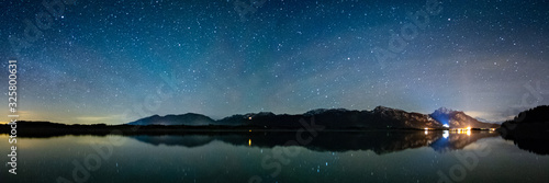 Berge und See unter Sterne - Forggensee Panorama © kentauros