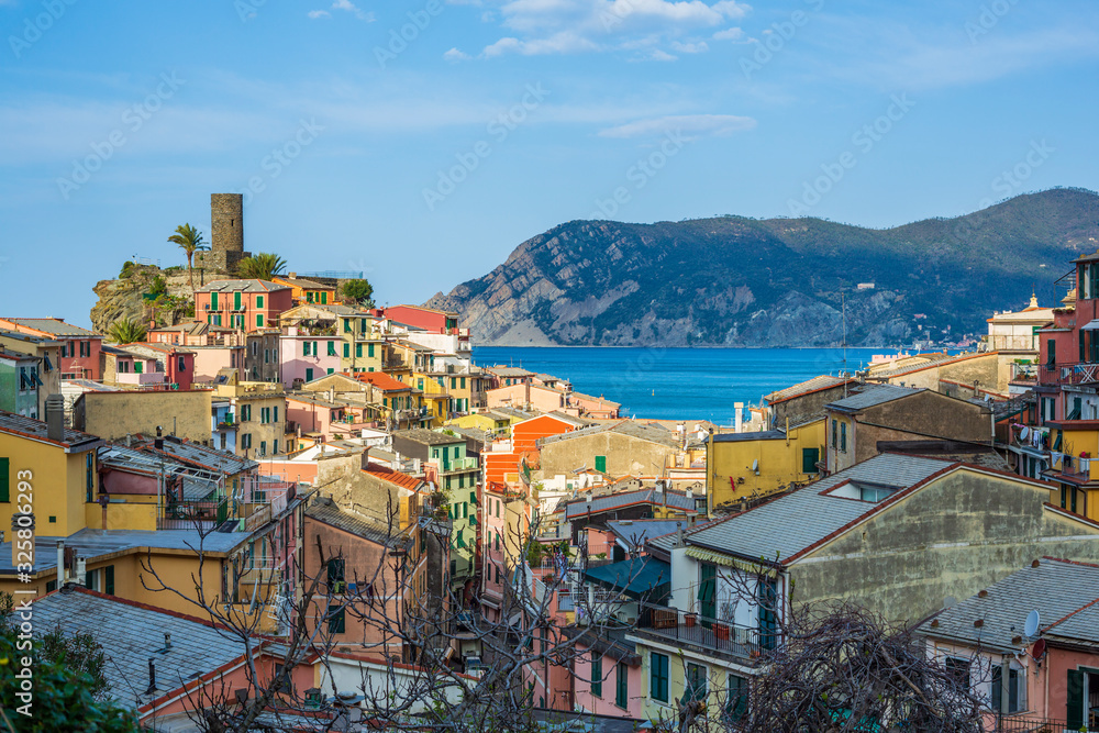Obraz premium Vernazza at sunrise, Cinque Terre, Italy
