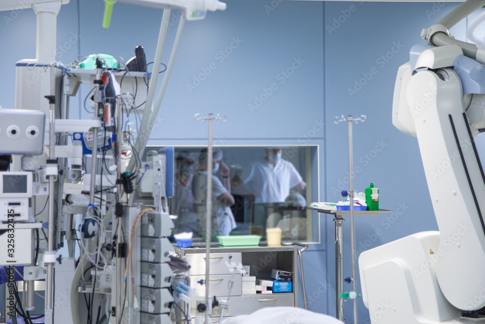 The operating room is ready for use. The operating room is ready for use.